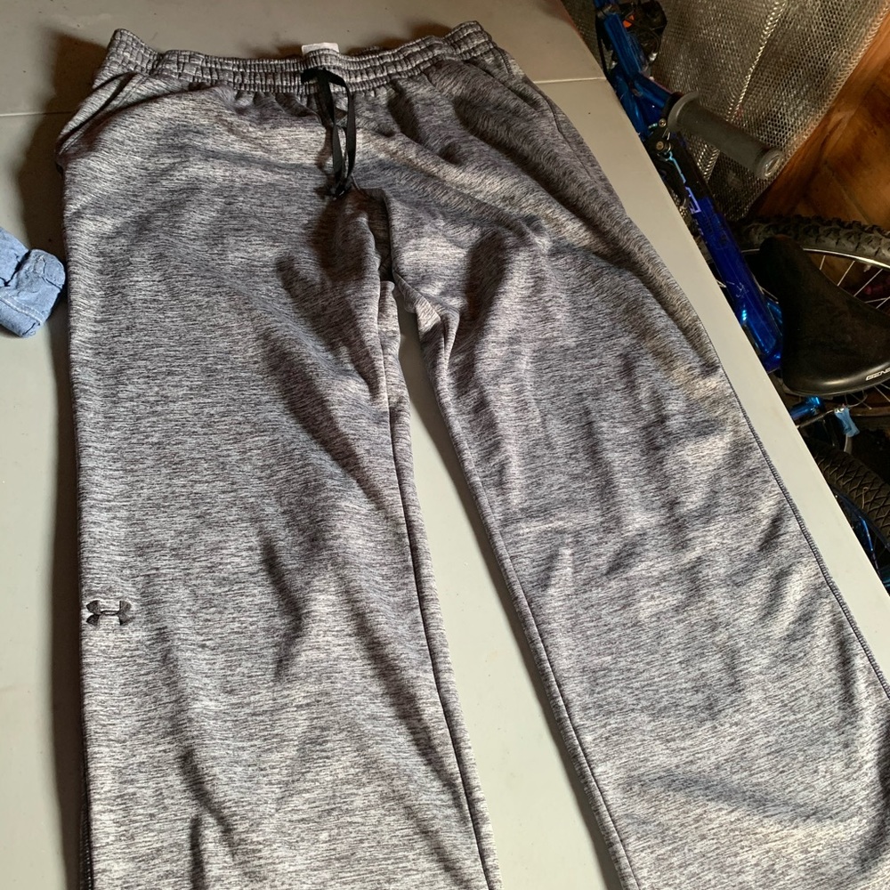 Men’s jogging pants